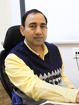 Dr. Atul Rastogi